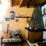 Nyaraló Gli Oleandri, Vivi L'autentica Con Piscina