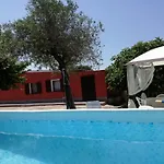 Gli Oleandri, Vivi L'autentica Con Piscina Casa de Férias *