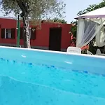 Gli Oleandri, Vivi L'autentica Con Piscina Casa de Férias *